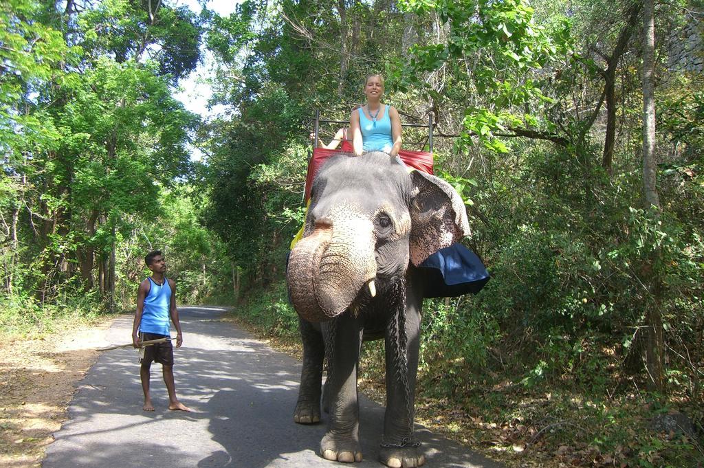 Risenlak Holiday Resort Polonnaruwa Exterior foto
