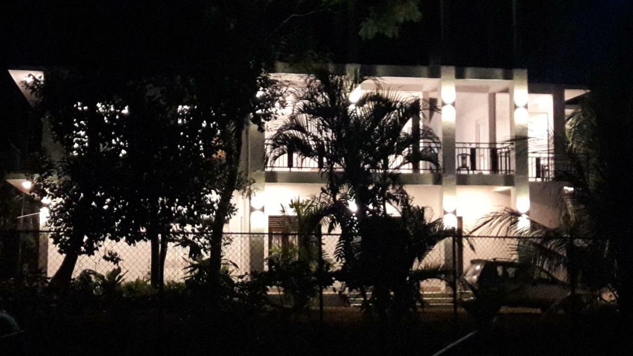 Risenlak Holiday Resort Polonnaruwa Exterior foto